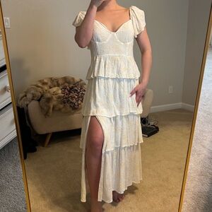 Women's Ivory Tiered Maxi Dress with Sweetheart Neckline